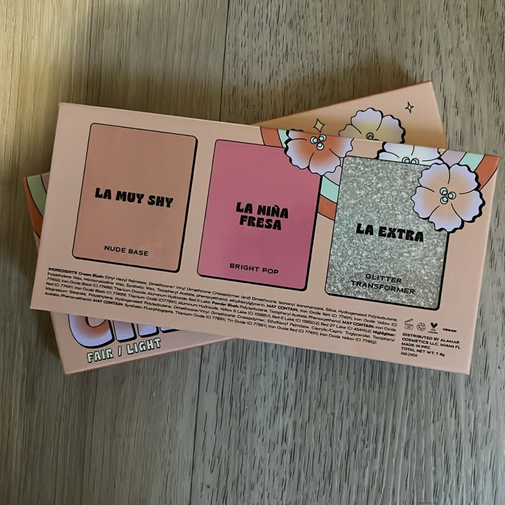 Cheek palette - Picture 4 of 4